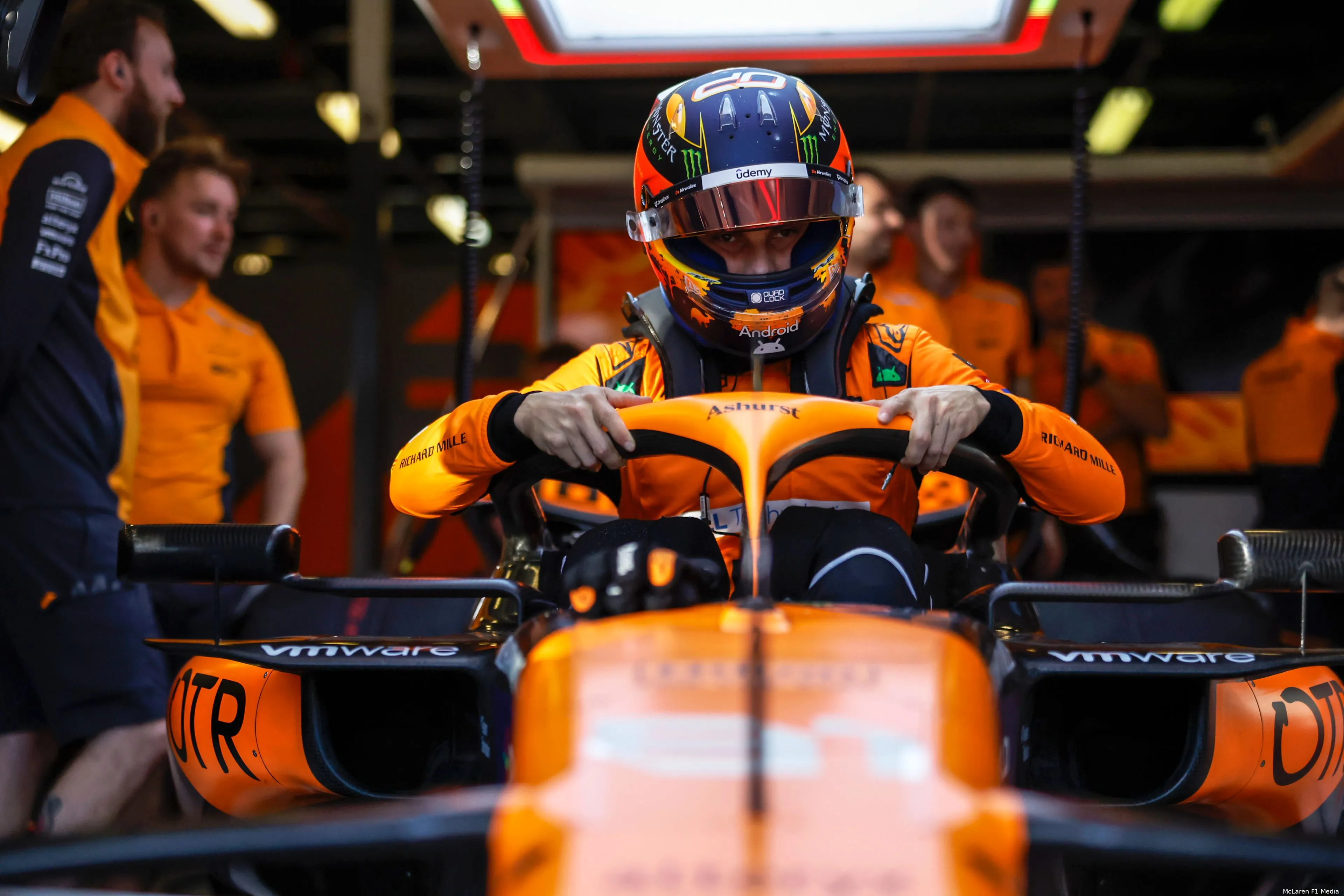 oscar piastri mclaren australie 2024