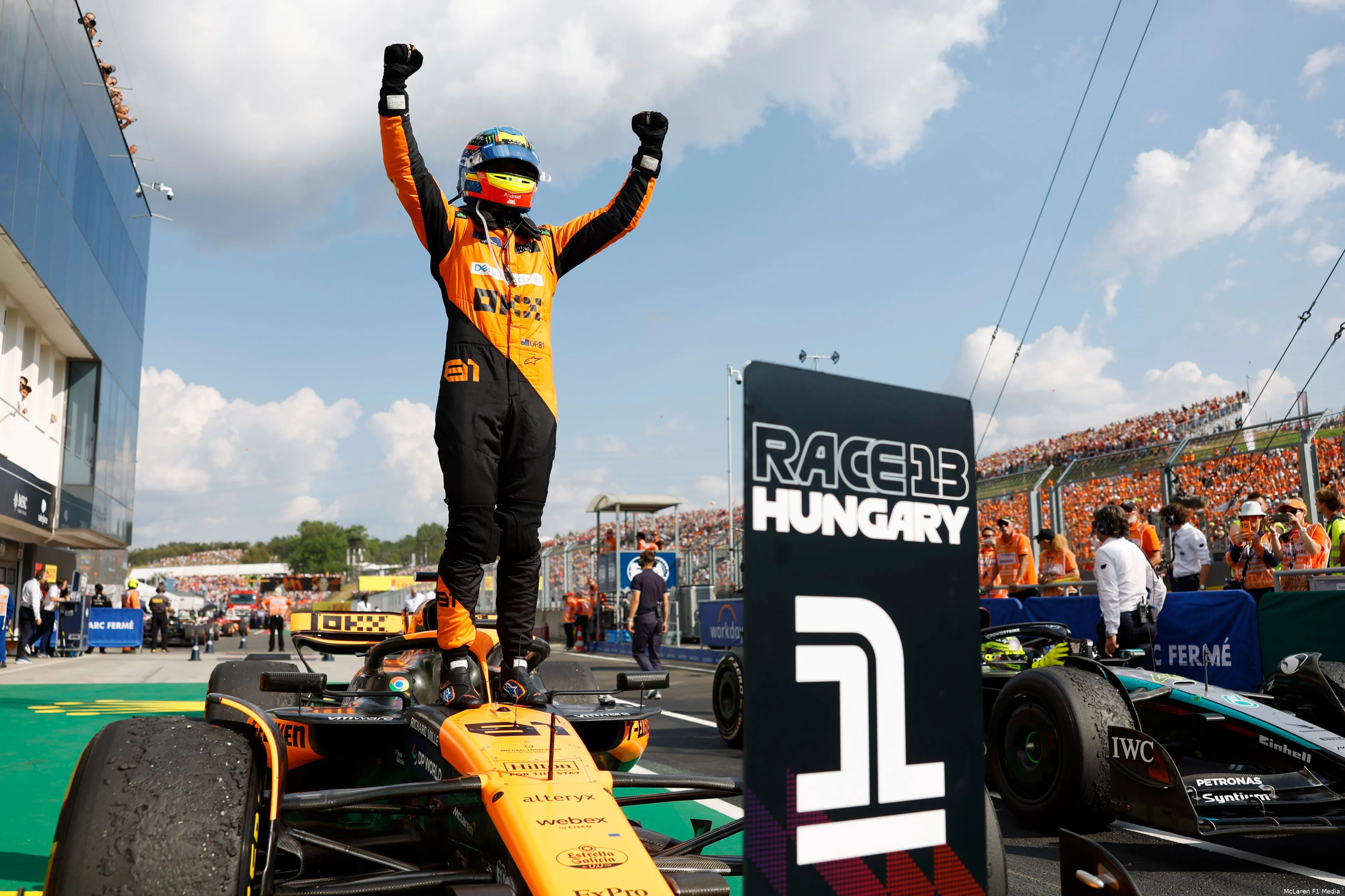 oscar piastri win hongarije 2024 mclaren