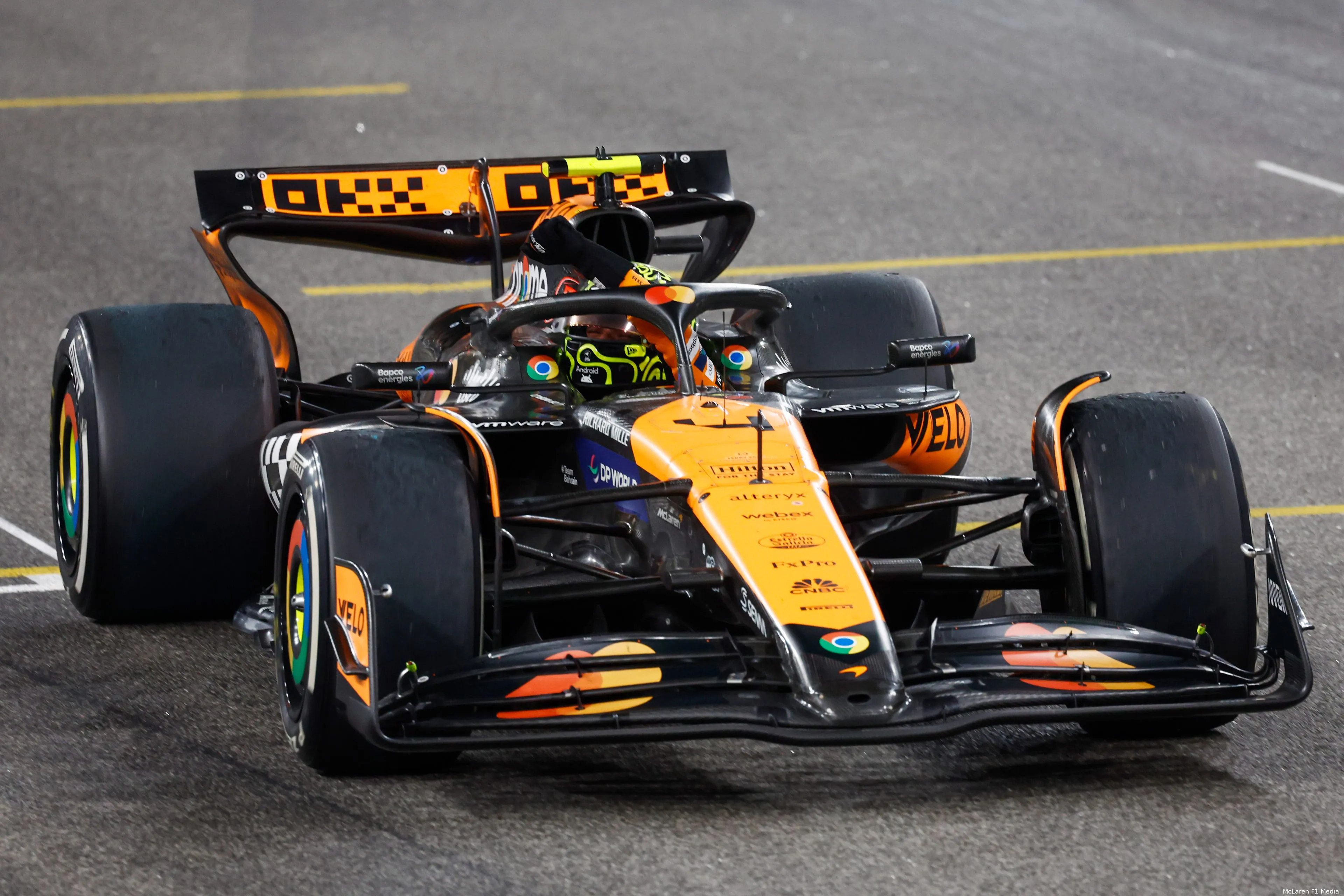 lando norris abu dhabi mclaren 144747