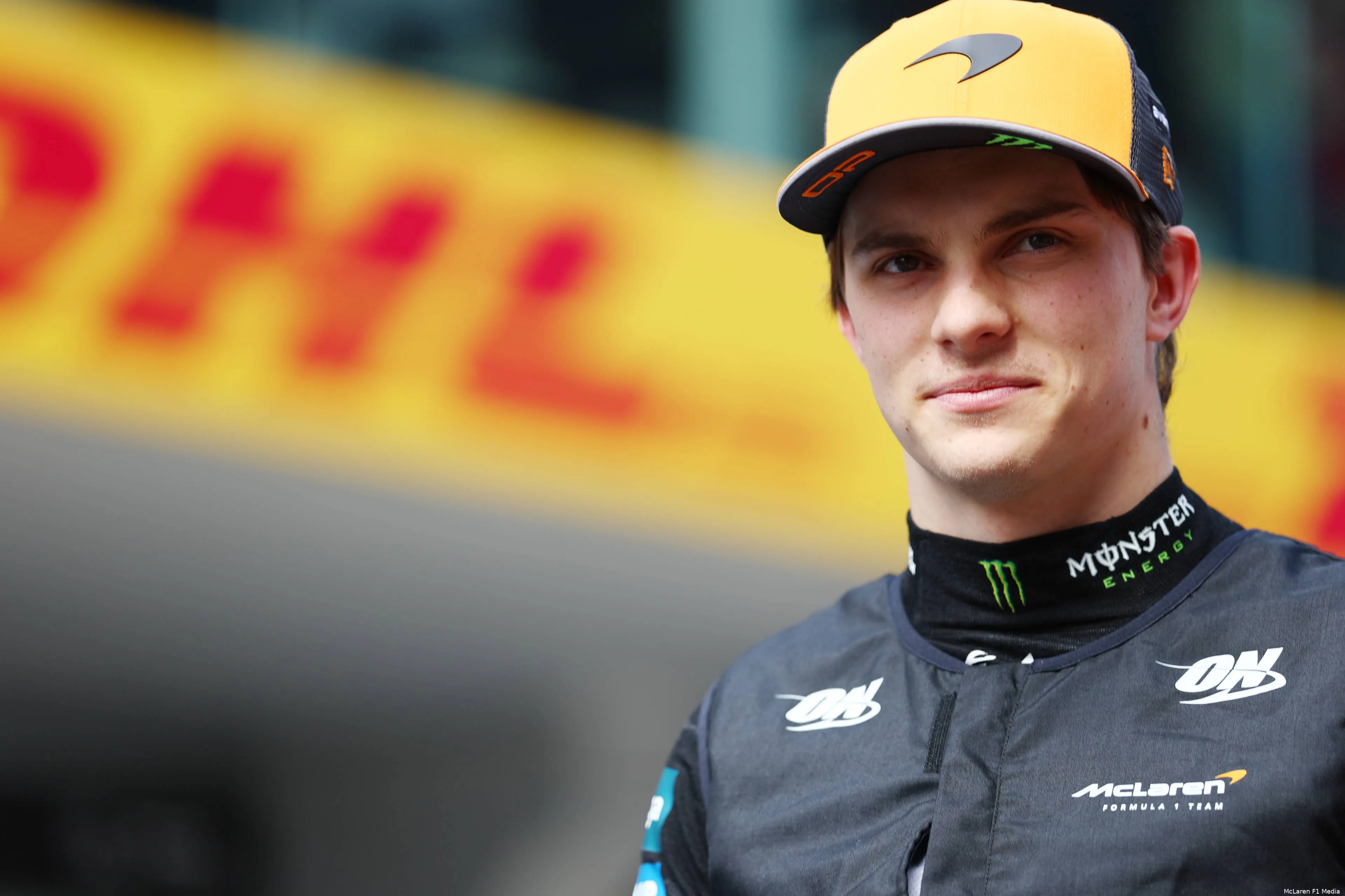 oscar piastri win china 2025 mclaren