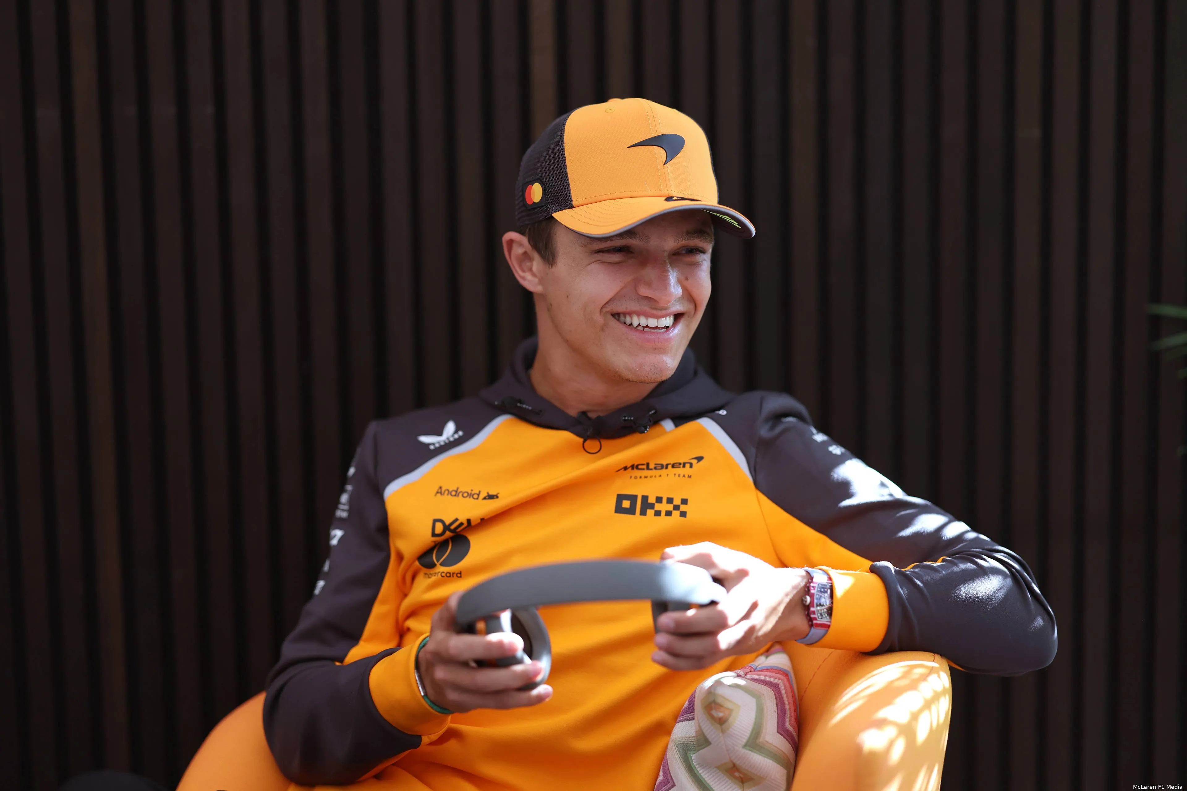 lando-norris-mclaren-media-donderdag-hongarije