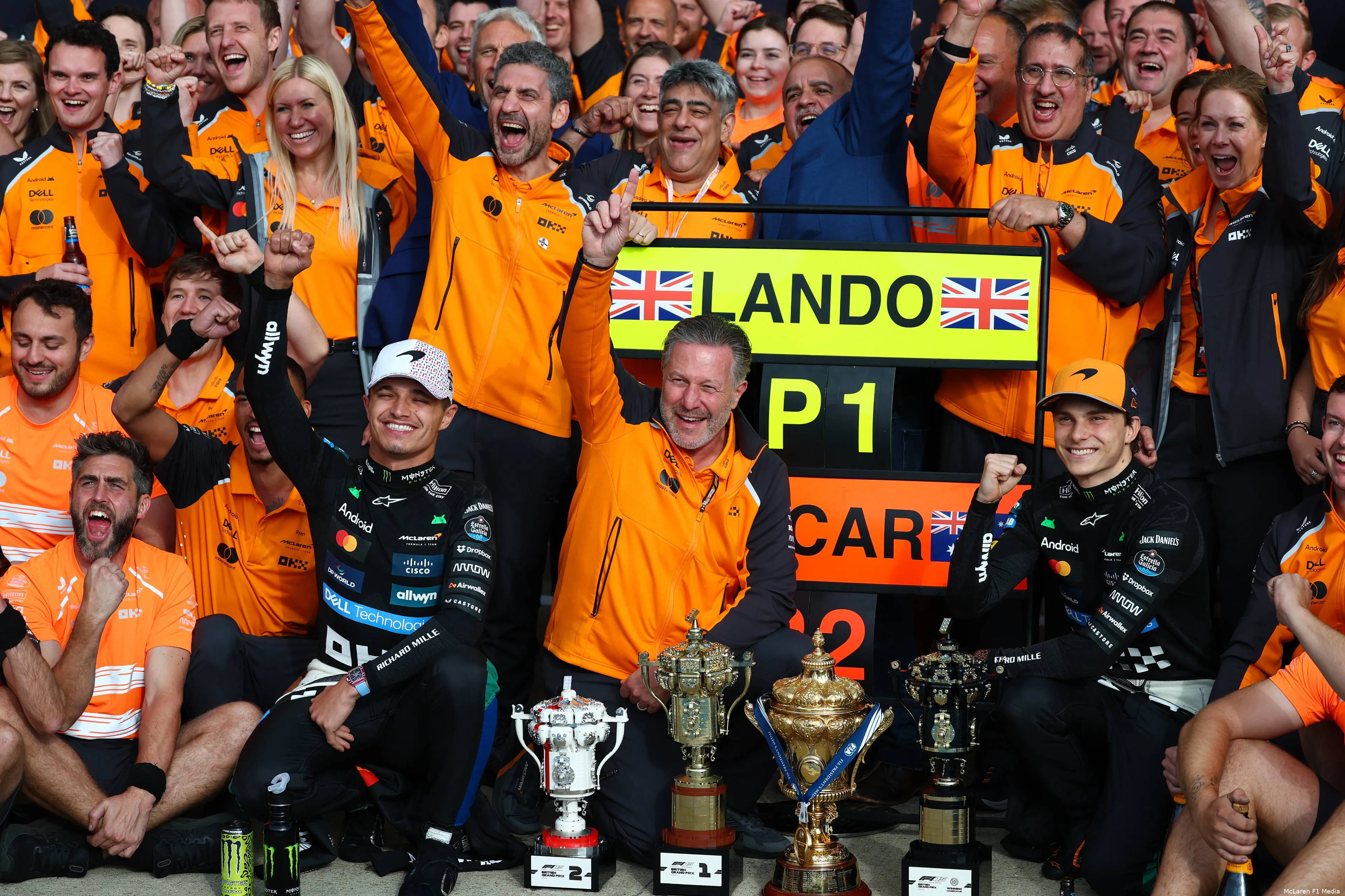 lando norris zondag silverstone mclaren win