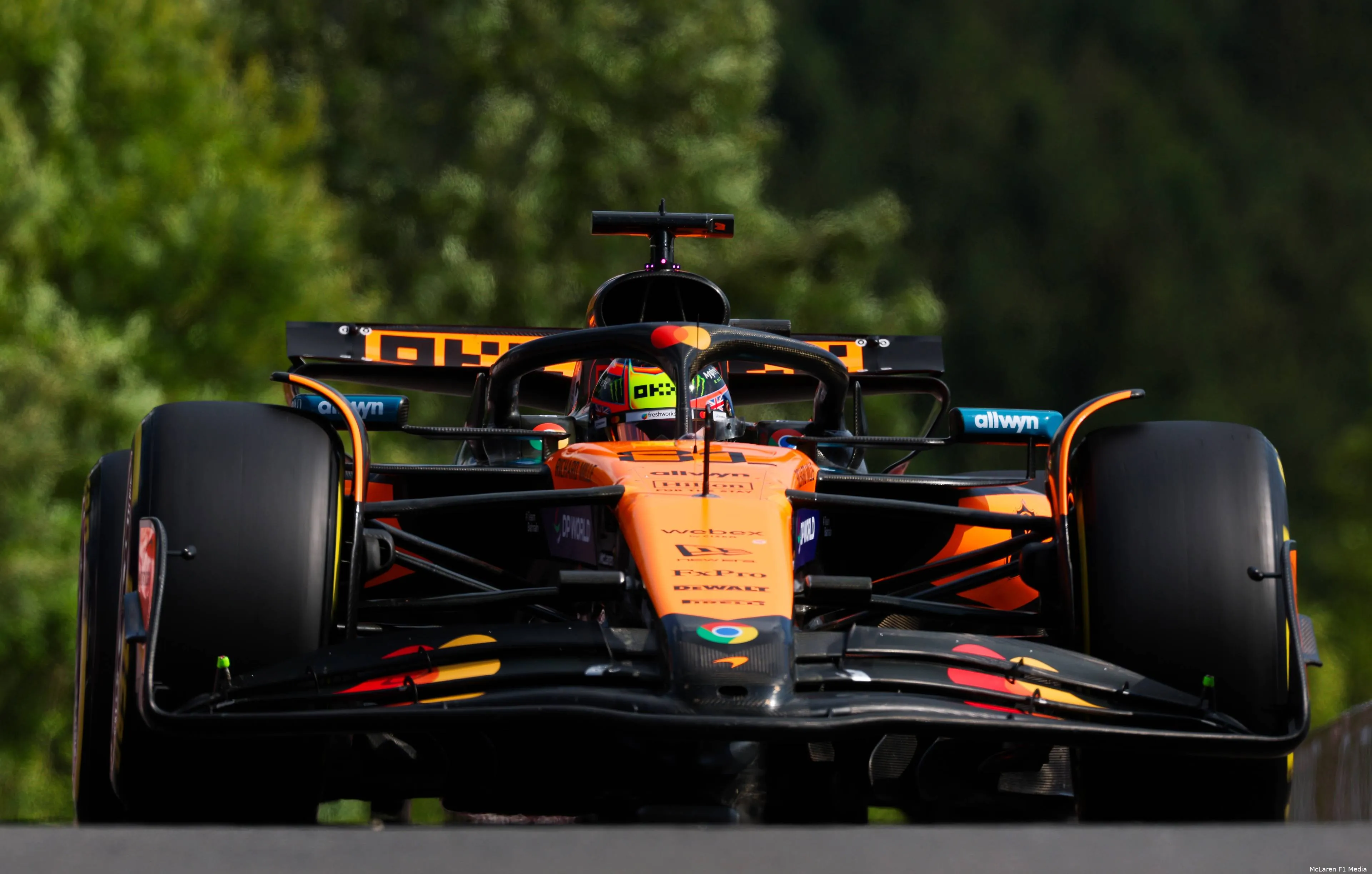 mclaren-oscar-piastri-gp-belgie-2025-vrijdag