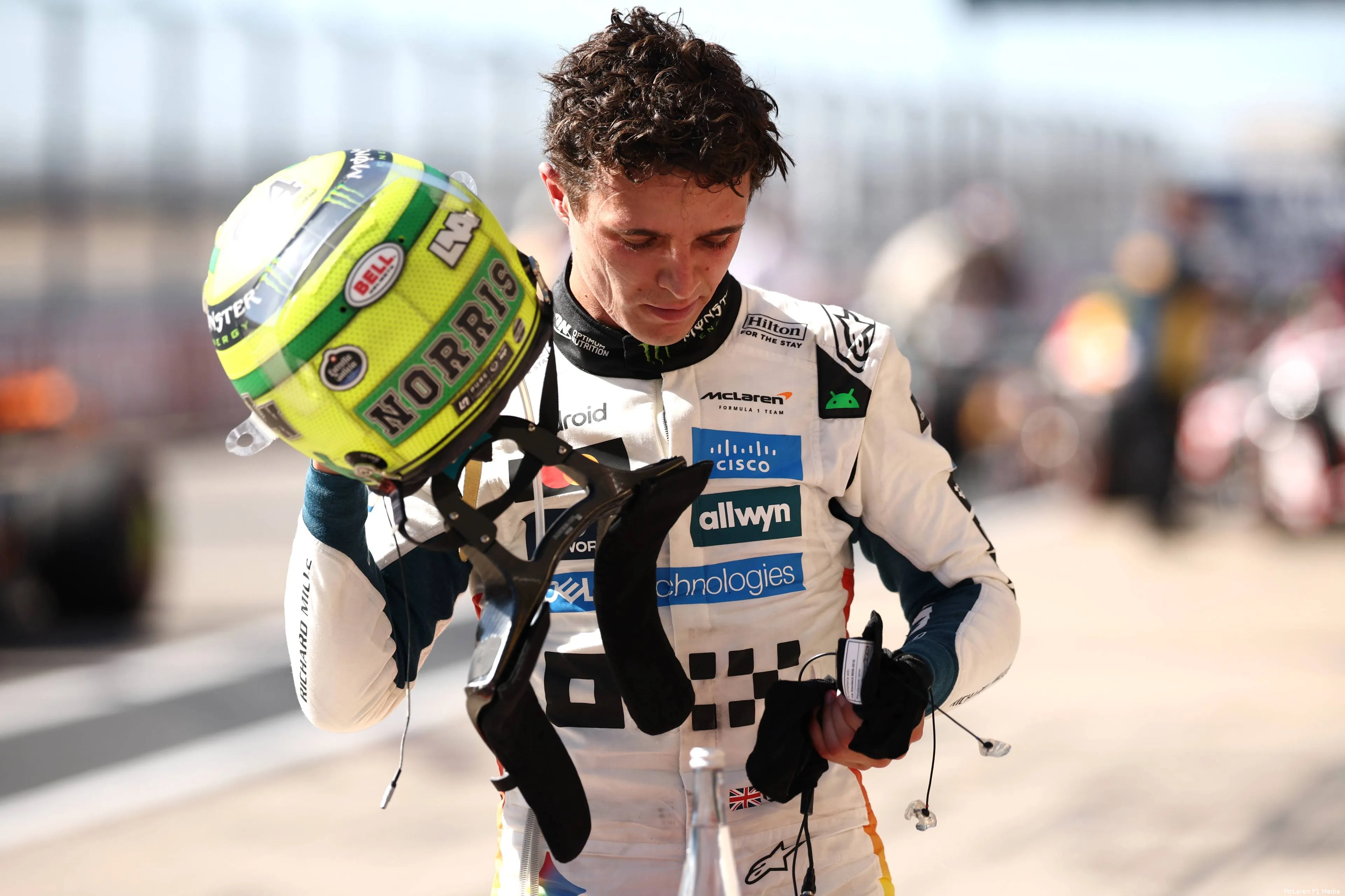 lando-norris-mclaren-cota-zondag-2025