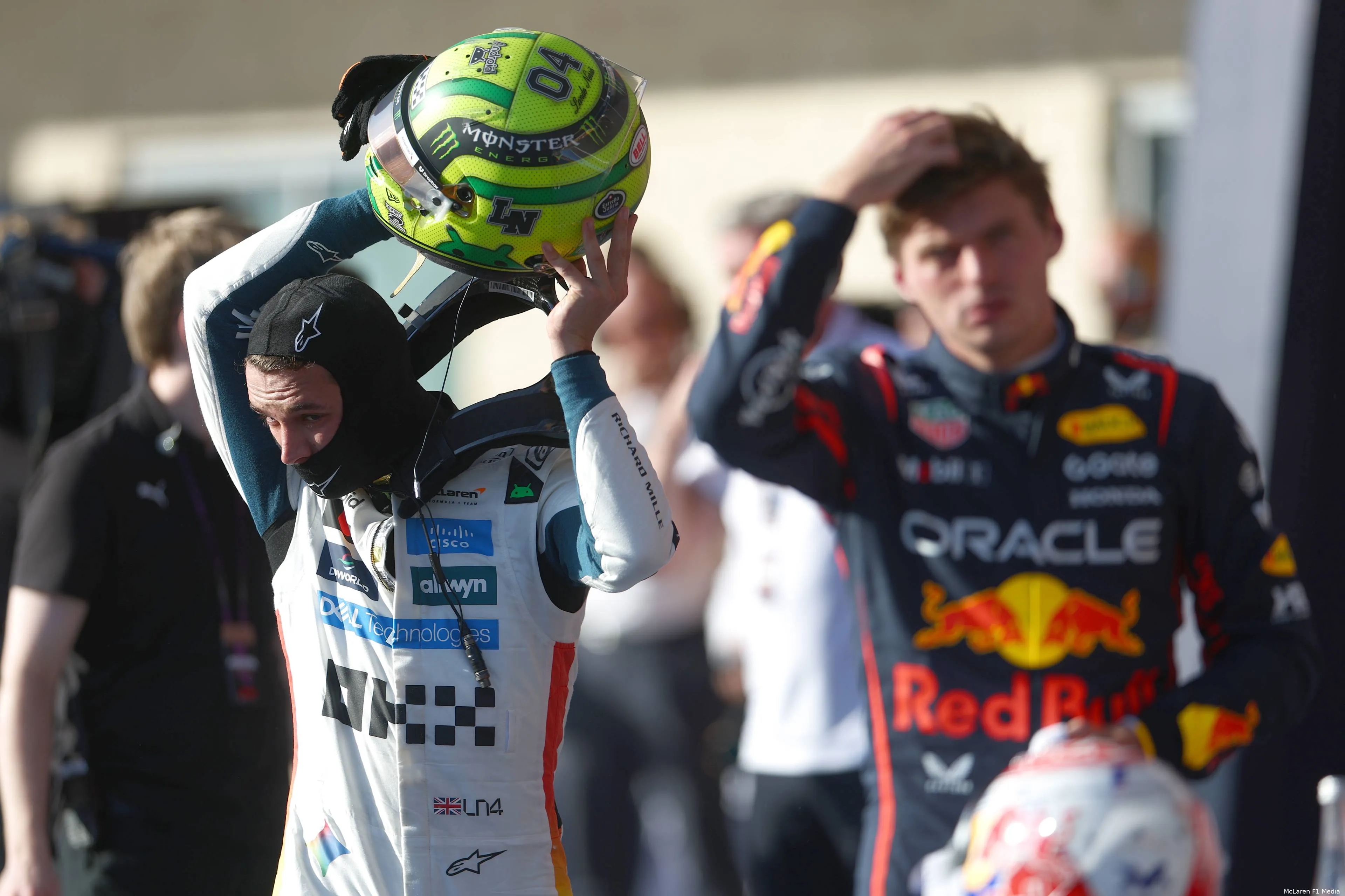 max-verstappen-red-bull-racing-lando-norris-mclaren-cota-zaterdag-2025