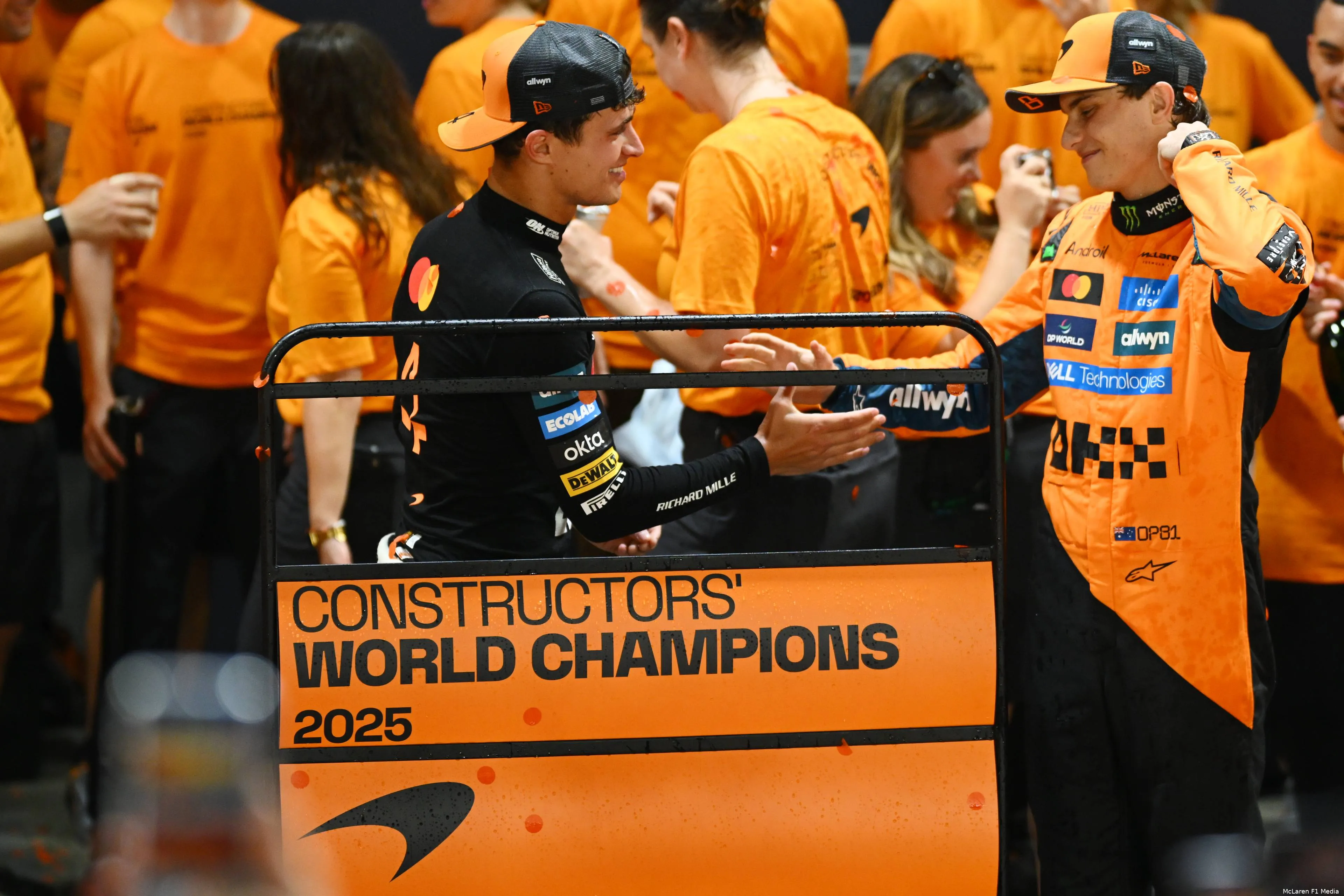 oscar-piastri-lando-norris-mclaren-gp-singapore-2025-zondag-constructeurs-kampioen-2