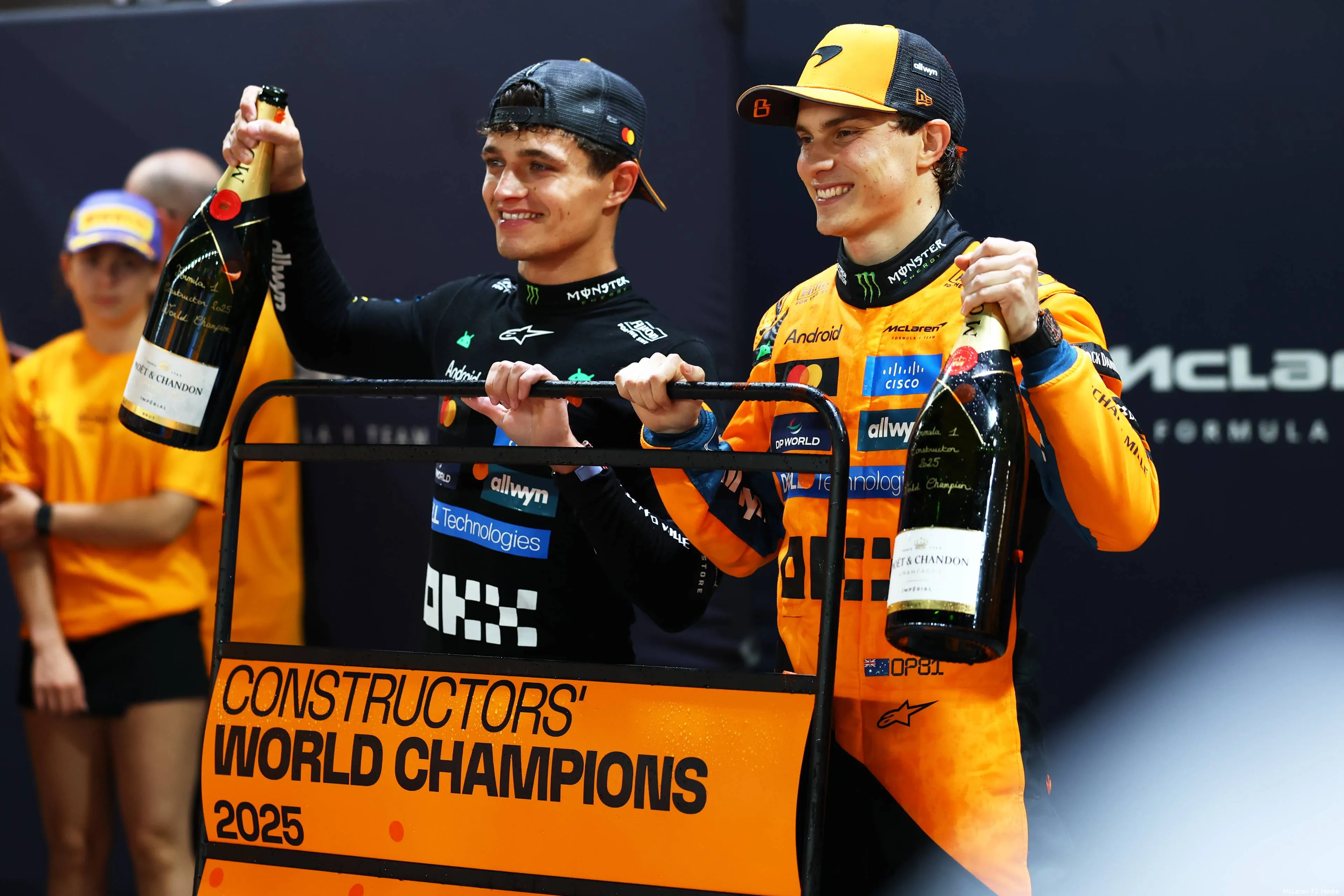 oscar-piastri-lando-norris-mclaren-gp-singapore-2025-zondag-constructeurs-kampioen-8