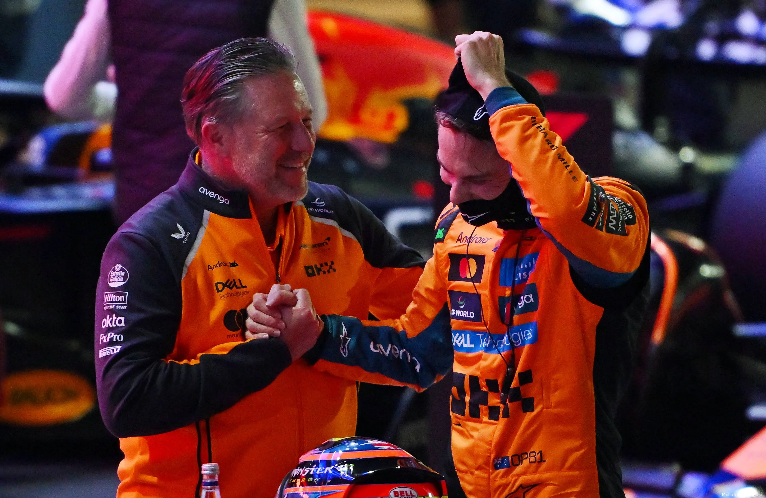 zak-brown-oscar-piastri-mclaren-gp-qatar-2025-zaterdag-6