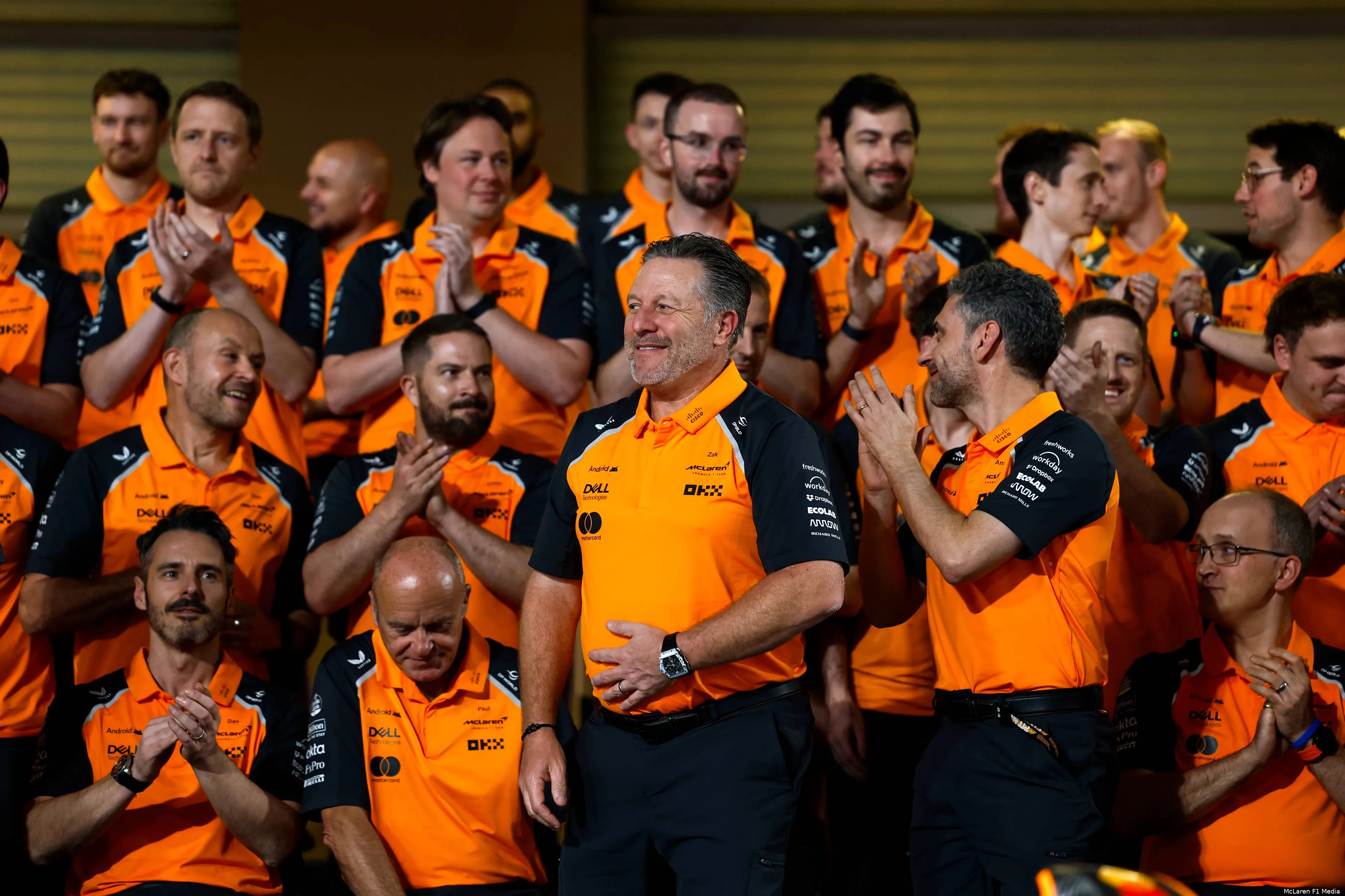 zak-brown-mclaren-abudhabi-vrijdag