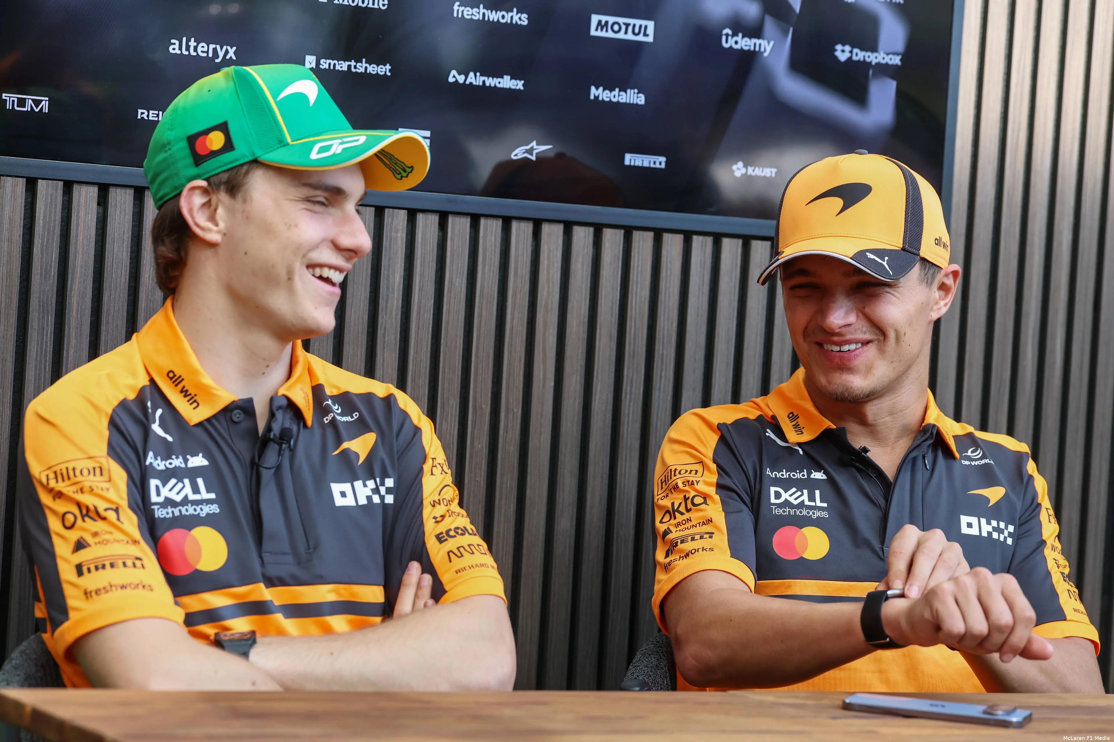 oscar-piastri-lando-norris-mclaren-vrijdag-australie