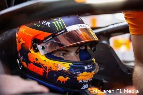 oscar piastri mclaren australie 8