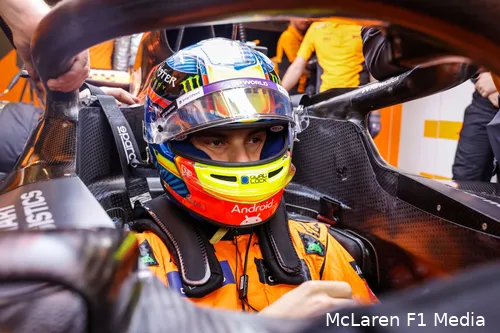 oscar piastri mclaren cockpit helm