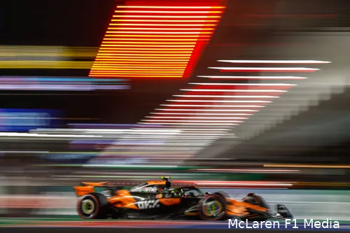 lando norris mclaren las vegas kwali 12