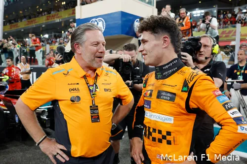 lando norris zak brown mclaren abu dhabi 2
