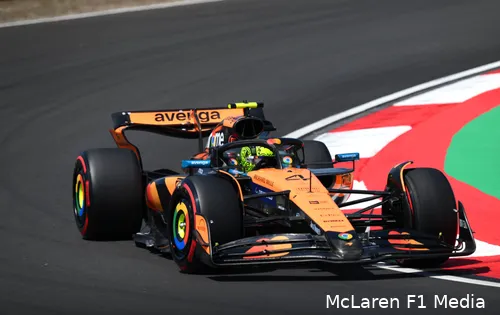 Norris had het lastig tijdens de kwalificatie in China, maar maakte het één-tweetje op zondag compleet.