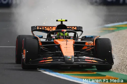 <i>McLaren is het sterkste team, omdat hun achterbanden niet te warm worden in de laatste sector.</i>