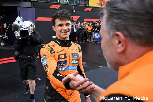 Norris moet het met P3 doen. Brown ziet zijn jongere coureur vanaf pole starten.