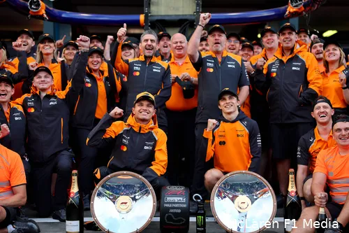 oscar piastri lando norris andrea stella zak brown mclaren gp australie zondag 2025