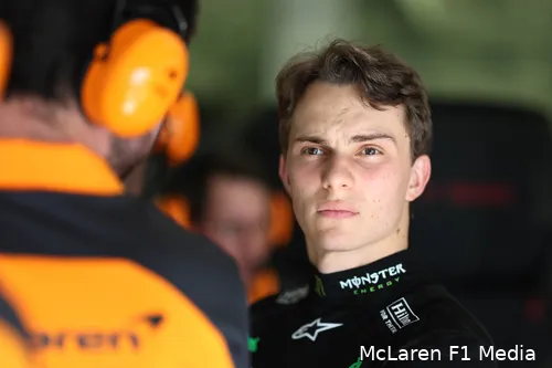 oscar piastri mclaren 2025 vrijdag bahrein