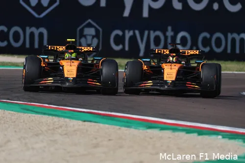lando norris mclaren mcl39 imola 2025 1 oscar piastri gevecht