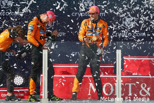 oscar piastri lando norris mclaren 2025 miami race zondag podium 1