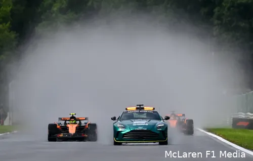 lando-norris-mclaren-racedag-belgie-2025-oscar-piastri