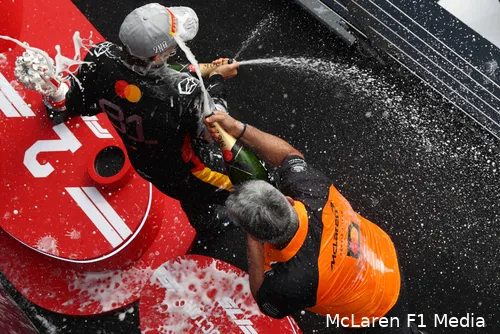 oscar piastri podium silverstone 2025