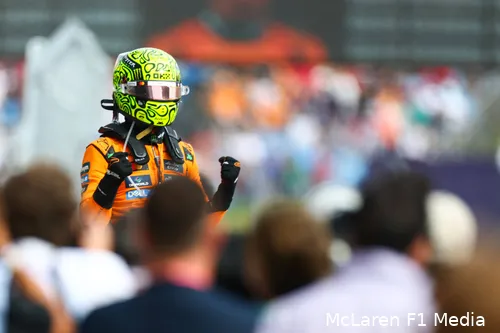 lando-norris-mclaren-gp-hongarije-2025-zondag-4