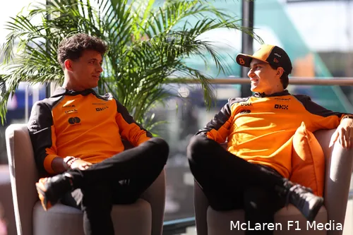lando-norris-oscar-piastri-mclaren-gp-nederland-2025-vrijdag-2