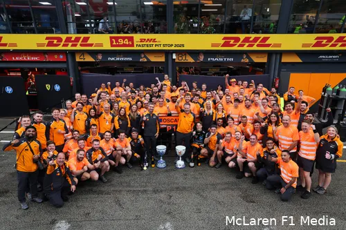 oscar-piastri-lando-norris-andrea-stella-zak-brown-mclaren-gp-nederland-2025-zondag