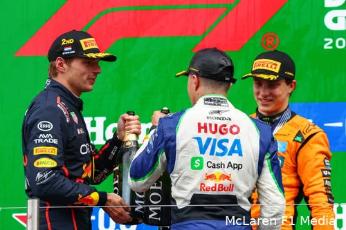 oscar-piastri-mclaren-isack-hadjar-visa-cash-app-racing-bulls-max-verstappen-red-bull-racing-gp-nederland-2025-zondag-4