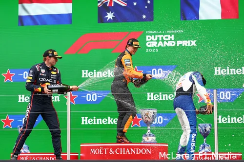 oscar-piastri-mclaren-isack-hadjar-visa-cash-app-racing-bulls-max-verstappen-red-bull-racing-gp-nederland-2025-zondag-7