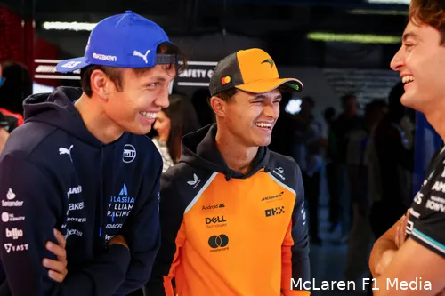 alexander-albon-williams-lando-norris-mclaren-george-russell-mercedes-baku-vrijdag