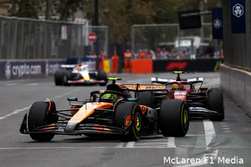 lando-norris-mclaren-gp-azerbeidzjan-2025-zondag-lewis-hamilton-ferrari