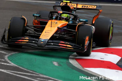 lando-norris-mclaren-zaterdag-bakoe-azerbeidzjan-2025