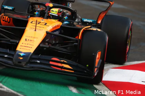 oscar-piastri-mclaren-zaterdag-bakoe-azerbeidzjan-2025