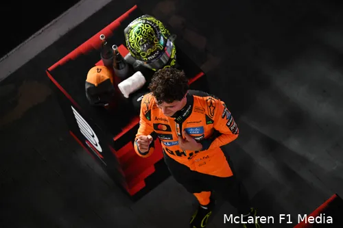 lando-norris-mclaren-gp-singapore-2025-zondag-7
