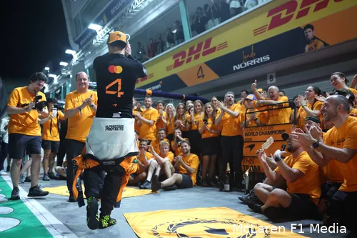 lando-norris-mclaren-gp-singapore-2025-zondag-constructeurs-kampioen-2
