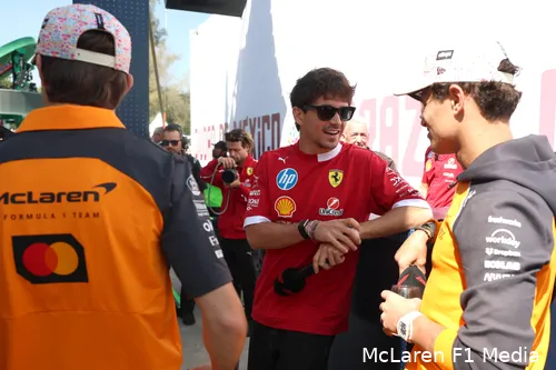 lando-norris-mexic-vrijdag-2025-mclaren-piastri-leclerc