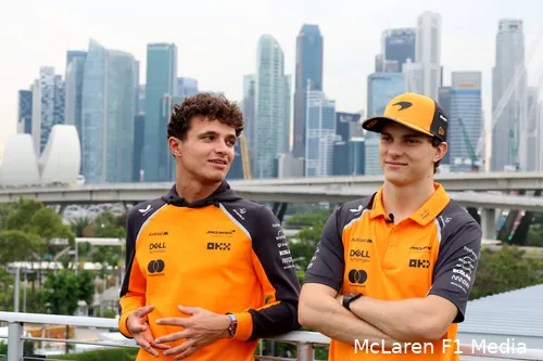 lando-norris-oscar-piastri-singapore-2025-mclaren