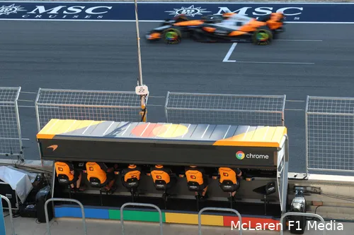 oscar-piastri-mclaren-cota-zondag-2025