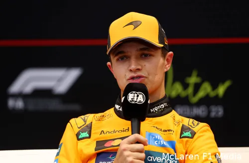 lando-norris-mclaren-gp-qatar-2025-zaterdag-6