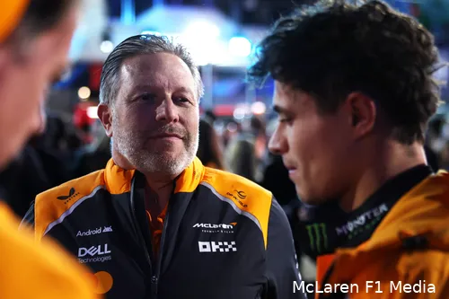 lando-norris-zaK-BROWN-mclaren-gp-las-vegas-2025-zondag-3