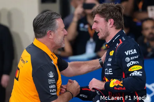 zak-brown-mclaren-gp-abu-dhabi-2025-zaterdag-max-verstappen-red-bull-racing