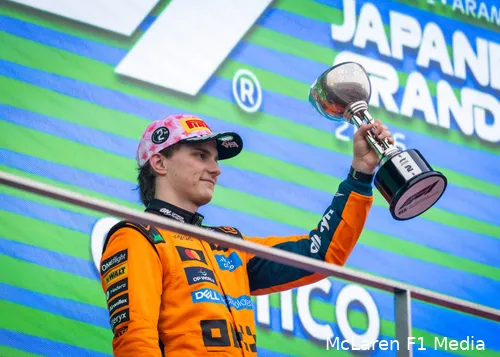 oscar-piastri-mclaren-gp-japan-2026-zondag-12