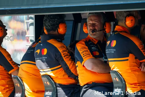 zak-brown-mclaren-vrijdag-australie