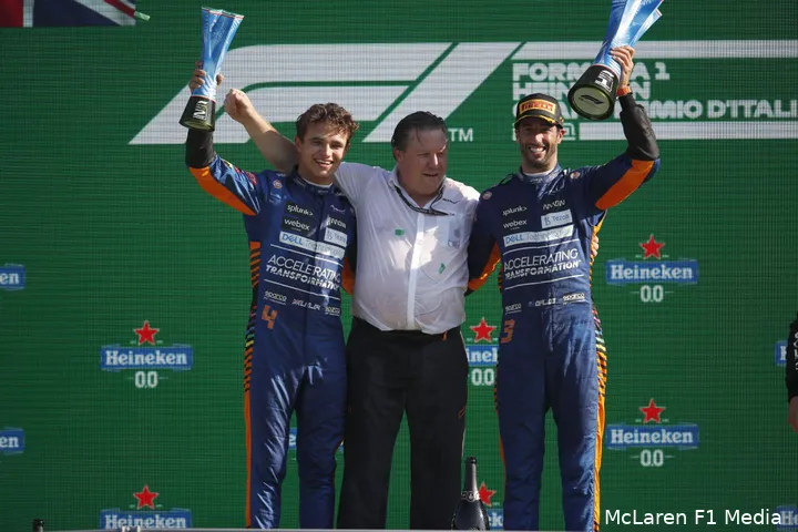 lando norris zak brown daniel ricciardo mclaren italie