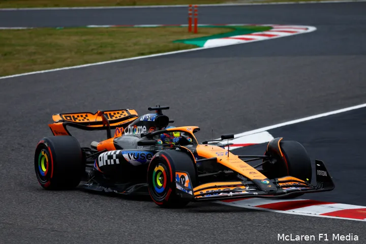 Piastri en Norris kregen nog wat rondjes gedaan op de chaotische vrijdag in Japan. (Foto: McLaren F1 Media)