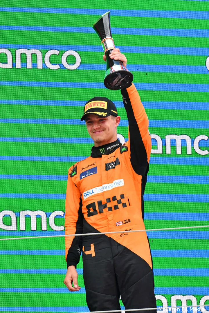 lando norris spanje mclaren 2024 podium