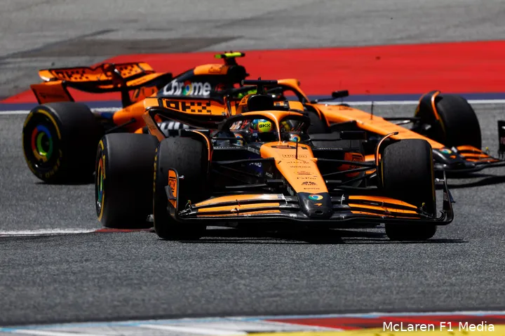 In Oostenrijk zaten Norris en Piastri dicht bij elkaar, en dicht bij Verstappen.